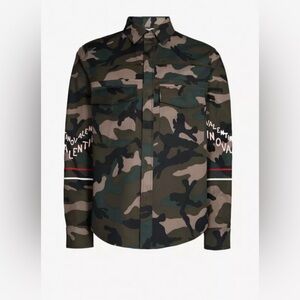 Valentino Men Graphic-logo camouflage-print cotton jacket